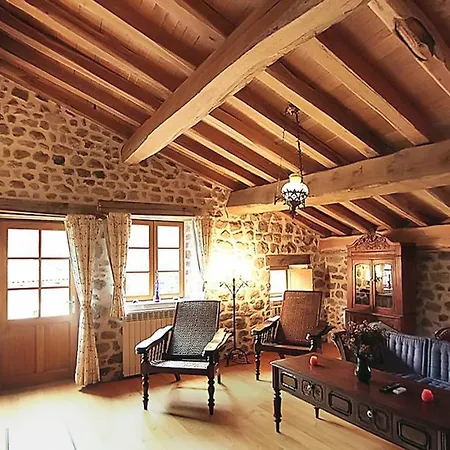Lavilla Haute * Saint-Julien-du-Serre